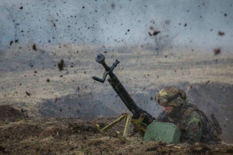 Окупанти поранили на Донбасі українського воїна
