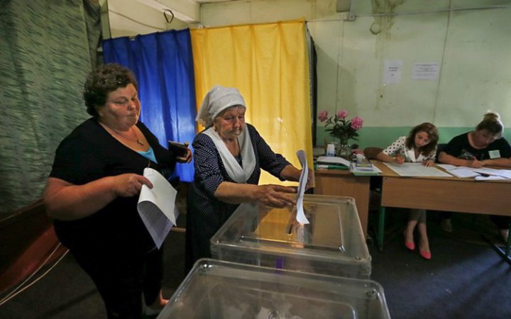 Голова ЦВК: виборча інфраструктура України зазнала значних руйнувань 