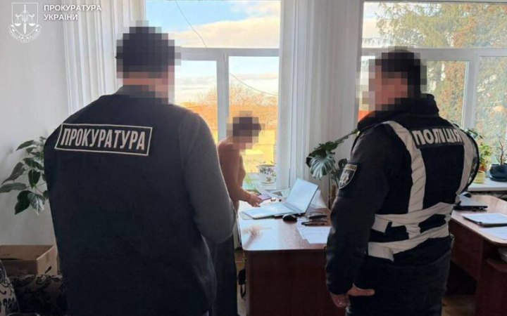 Спеціалістку Служби у справах дітей на Львівщині підозрюють у недбалості через смерть 2-річного хлопчика