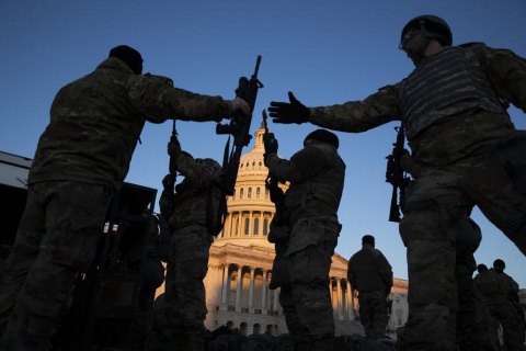 Тысяча нацгвардейцев может охранять Вашингтон до марта