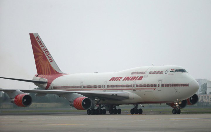 Індія завтра відновить видачу туристичних віз громадянам Китаю