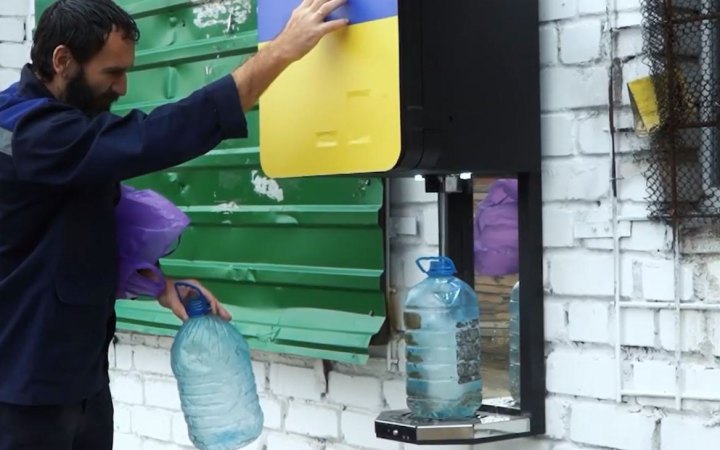 У Миколаєві відкрито 60 точок видачі очищеної води