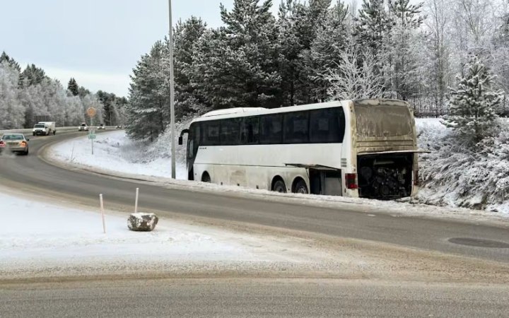 Український пасажирський автобус потрапив у ДТП у Фінляндії