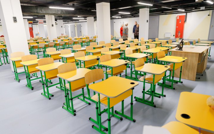 У більшості населених пунктів Дніпропетровщини у закладах загальної середньої освіти продовжили канікули 