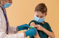 МОЗ нагадує, які щеплення мають мати діти перед початком навчального року