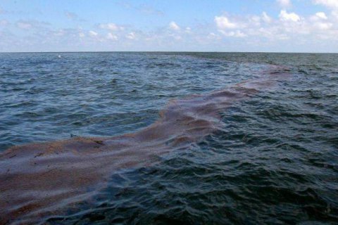 Україна вимагає від Росії надати інформацію про розлив нафти в Чорному морі