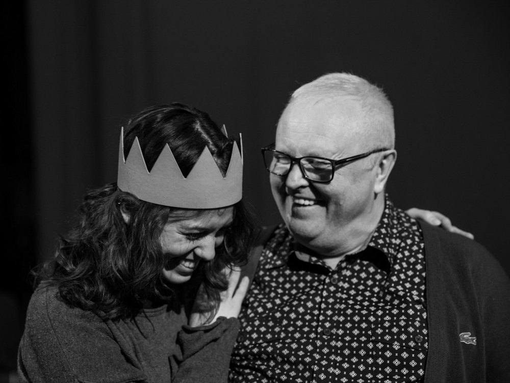 Репетиція «Макбета» в Дніпровському академічному театрі драми і комедії, праворуч режисер Лінас Зайкаускас. 