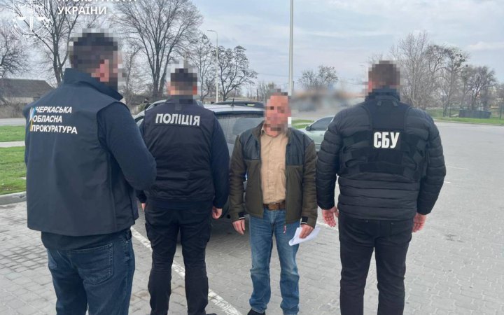 На Черкащині затримали директора фірми за привласнення коштів для відновлення зруйнованого ракетою будинку