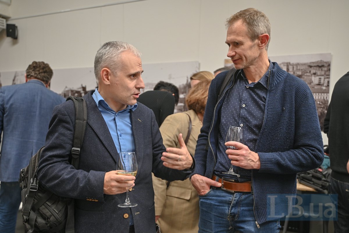 Микола Скиба, освітній експерт (праворуч)