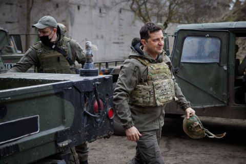 Зеленський: Україна не піде в наступ на Донбасі і захист Росії там не потрібен