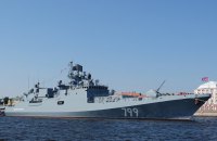 РФ перегруповує Чорноморський флот: у Чорне море зайшов фрегат “Адмірал Макаров”