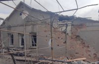 Ворог пошкодив інфраструктуру у Нікопольському районі Дніпропетровщини, є поранений