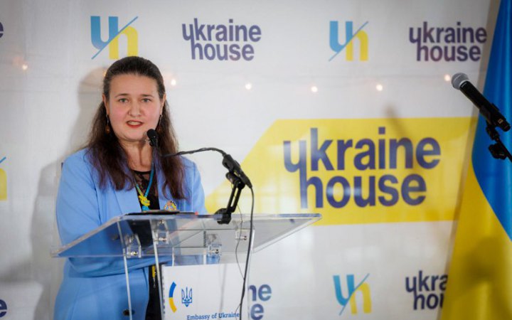 Оксана Маркарова: «Росіяни хочуть, щоб ми зламалися, замовкли, лежали й плакали, говорили лише про війну. Ми цього не дозволимо»