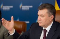 Янукович поручил упростить регистрацию автомобилей
