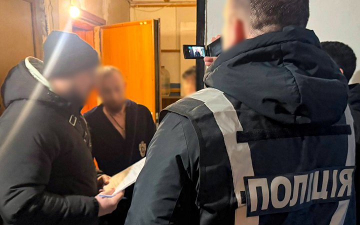 На Дніпропетровщині та Тернопільщині викрили схеми продажу «іспитів» у сервісних центрах