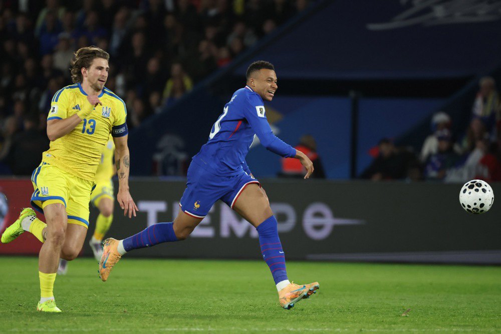 Мбаппе втікає від Забарного