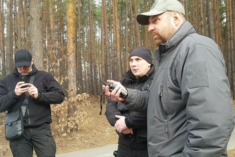 Охранники Медведчука пытались задержать съемочную группу "Наших грошей" в Пуще-Водице и вызвали полицию