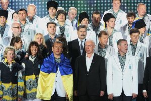 Азаров даст денег "неудачникам" Олимпиады 