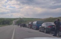 Росіяни не випускають людей на блокпосту у Василівці біля Запоріжжя