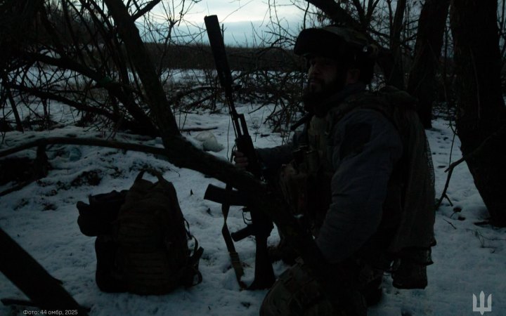 Генштаб: від початку доби відбулось понад 250 боєзіткнень