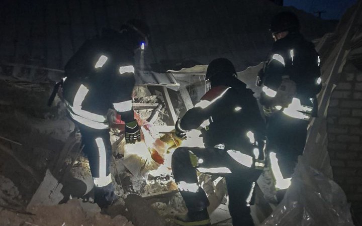 Зранку росіяни обстріляли Херсон і вбили там чоловіка