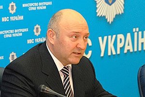 Милиционера, приказавшего разогнать Евромайдан, не отстранили от работы