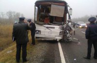 Микроавтобус с украинскими номерами столкнулся в РФ с автобусом с детьми