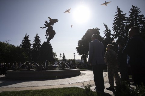 Кличко відкрив фонтан зі скульптурою охоронця Києва – Архистратига Михаїла