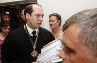 Суд сделал перерыв в деле Луценко до 3 октября