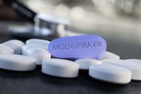 Україна отримала 135 тисяч курсів “Молнупіравіру” для лікування коронавірусу