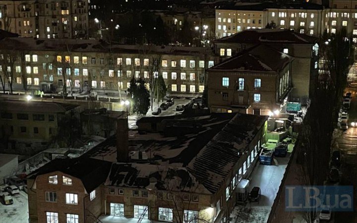 До трьох черг одночасно: Укренерго анонсувало графіки відключення на завтра