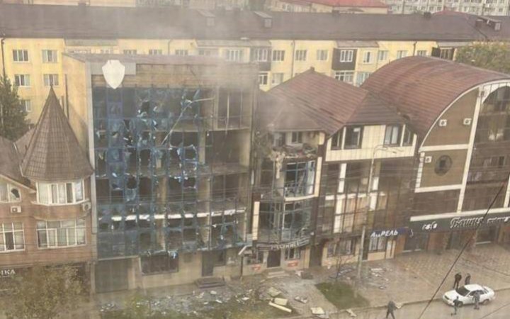 Сили оборони уразили в РФ два заводи: з виробництва боєприпасів та нафтопереробний 