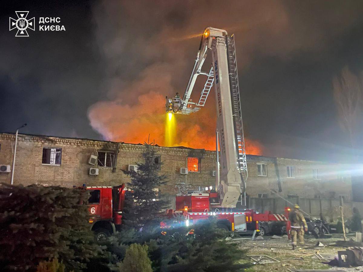 Наслідки атаки на Київ 16 квітня 2026 