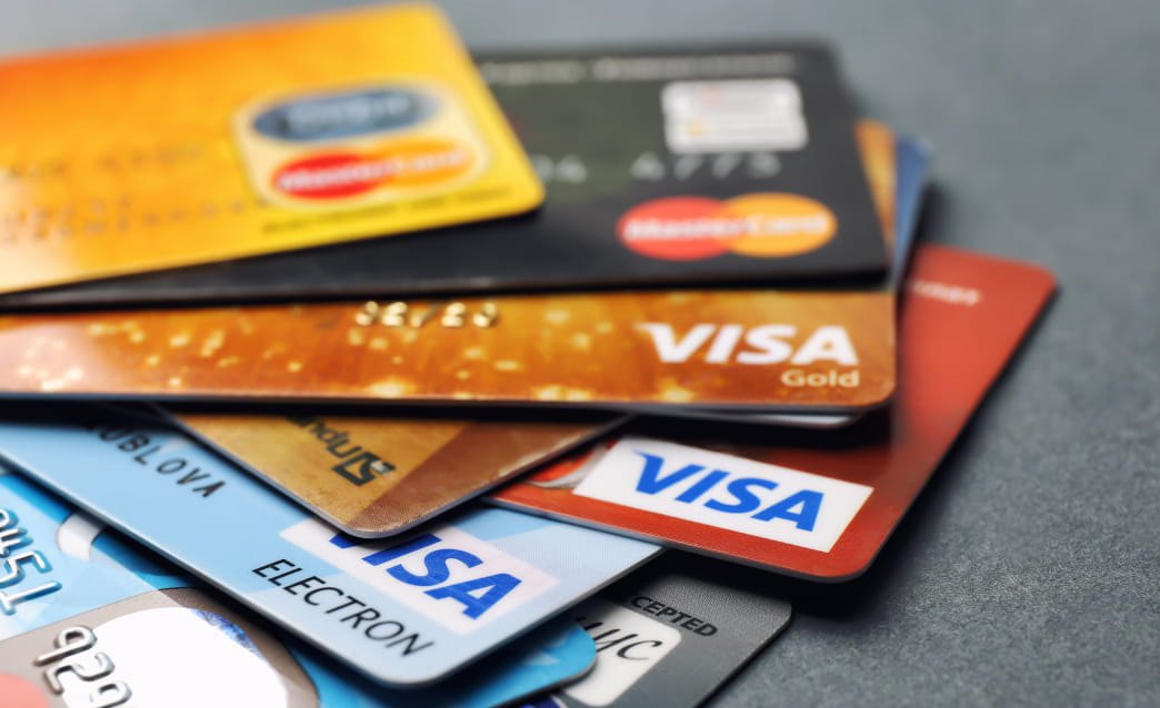 Нацбанк обмежує перекази з картки на картку до 30 разів і 100 000 гривень на місяць