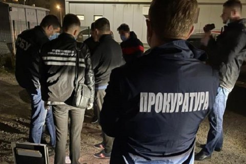 Львівського адвоката затримали за підбурювання обвинуваченого до надання хабаря судді