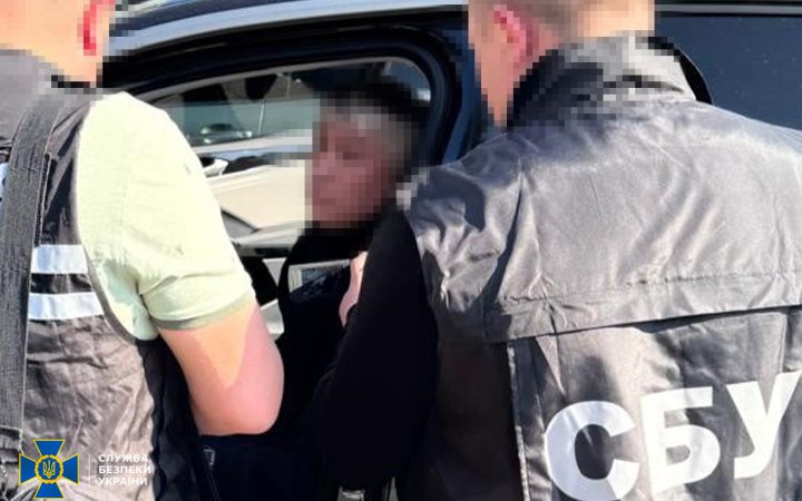 Очільника митного поста на Львівщині викрили на "кришуванні чорного імпорту" електроніки в Україну