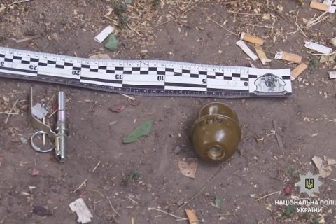 В Одессе мужчина решил устроить бывшей жене "взрывную встречу" с гранатой