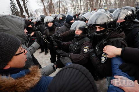 Полиция открыла два уголовных производства из-за столкновений возле Верховной Рады 