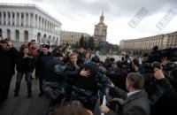 Міліція не пускає захисників української мови до Ради
