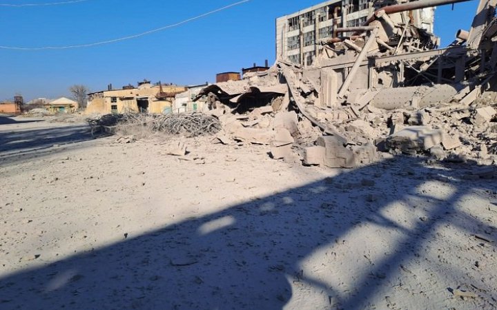 Окупанти обстріляли Часів Яр на Донеччині: пошкоджені будинки, двоє людей загинули