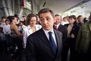 Транспортировка Пьера Саркози из Украины во Францию вызвала споры
