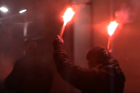 У мережі з'явилося відео нічного нападу на посольство РФ у Києві