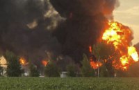Пожежу на нафтобазі в Дніпропетровській області гасять другий день поспіль. Знайшли третю жертву (уточнено)