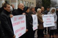 В Черкасской области рабочие требуют защитить авторские права изобретателя