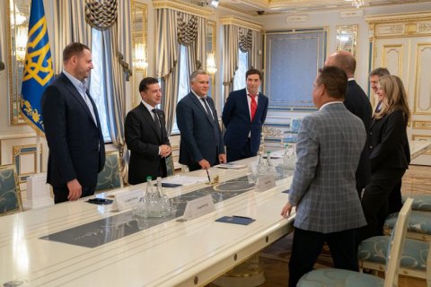 Зеленский встретился с руководством Всемирного конгресса украинцев