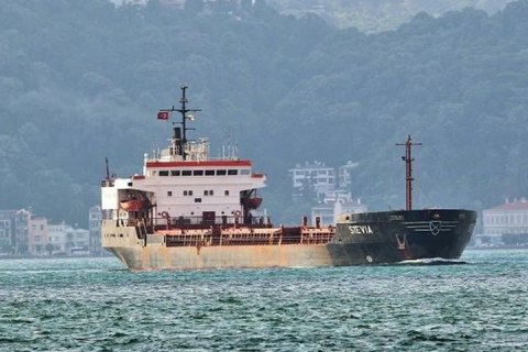 На 5 судов наложили арест за то, что незаконно входили в порты Крыма 