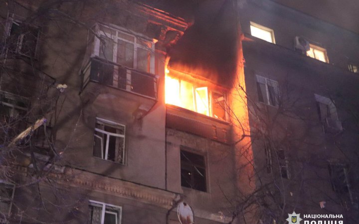 Головне за ніч та ранок неділі, 31 грудня: атака на житлові квартали Донеччини, удар по готелю "Kharkiv Palace"   
