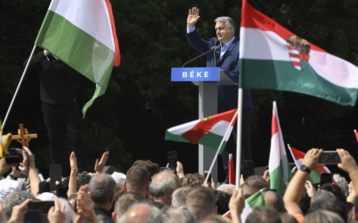 Орбан під час так званого "маршу миру" в Угорщині заявив, що настав час "окупувати Брюссель"