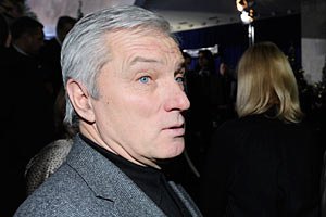 У Ющенка відібрали землю