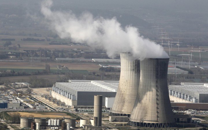 На атомній електростанції "Шинон" на заході Франції сталася пожежа